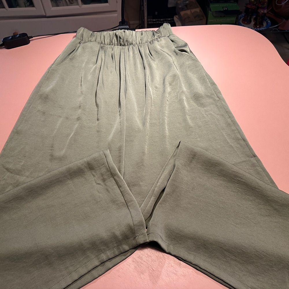 VICI Olive Green Wide Leg pants